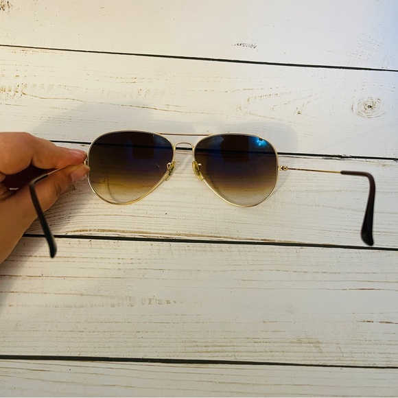 Ray Ban Oversized Aviator Sunglasses - Picture 9 of 10